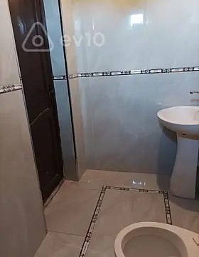 Kirayə verilir 4 otaqlı yeni tikili 100 m²