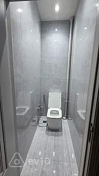 Kirayə verilir 2 otaqlı köhnə tikili 60 m²