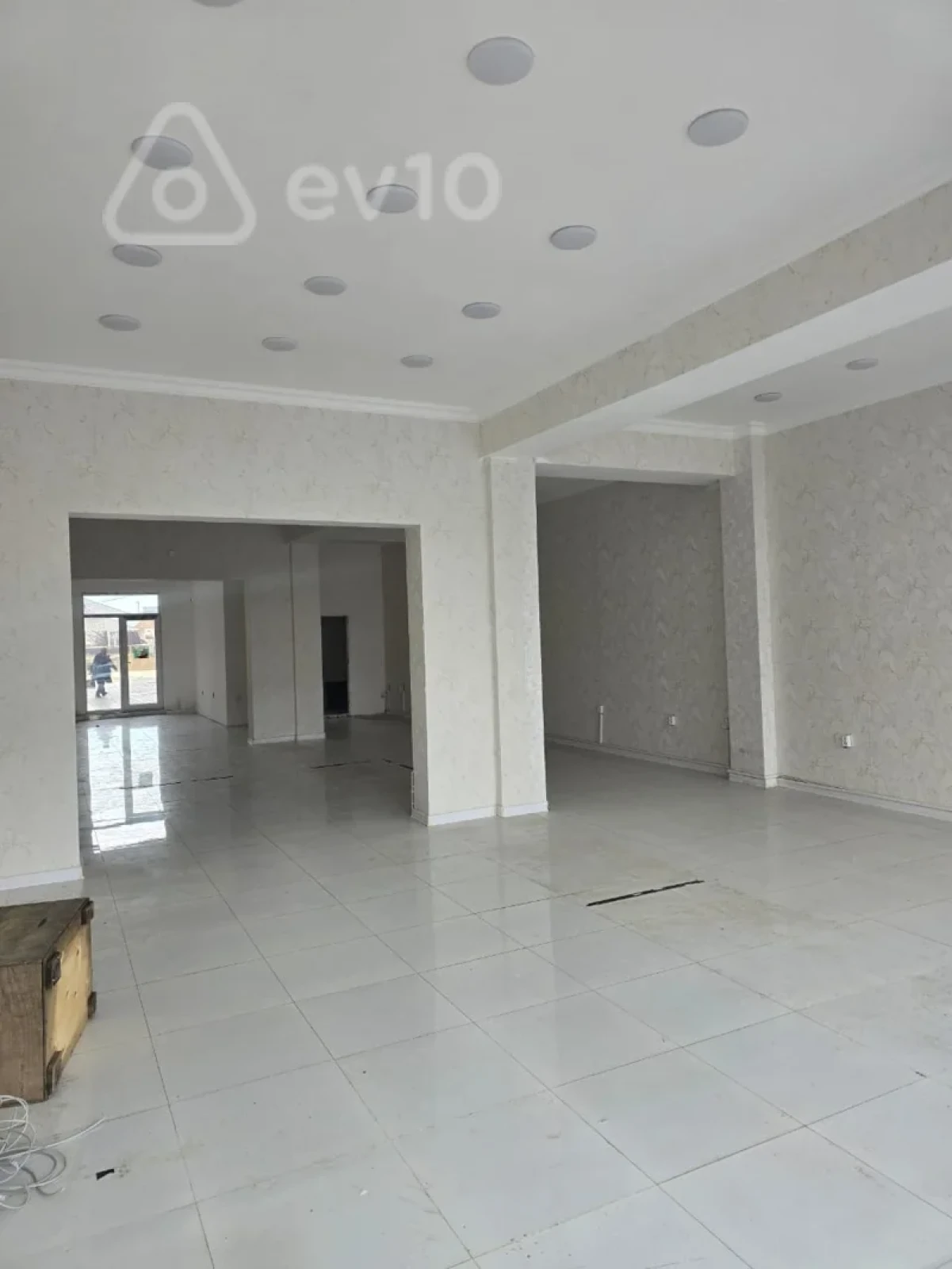 Kirayə verilir mənzil 150 m²