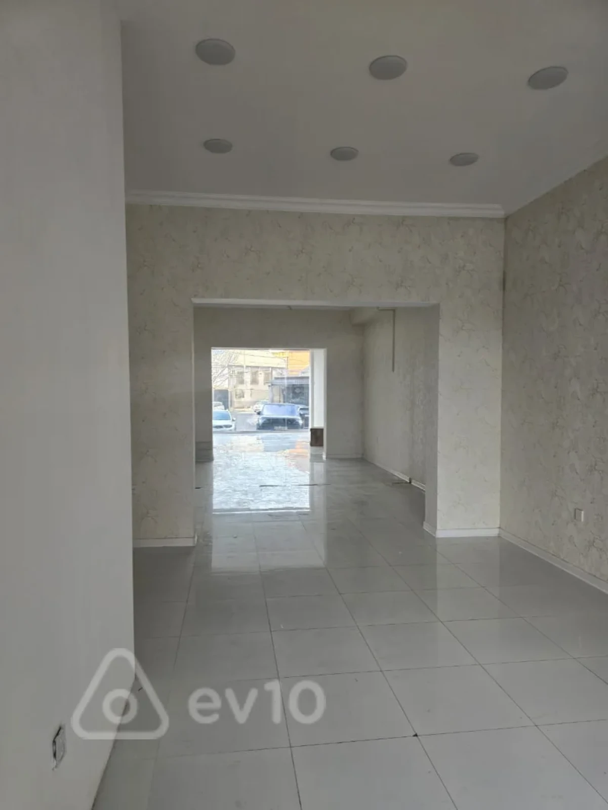 Kirayə verilir mənzil 150 m²