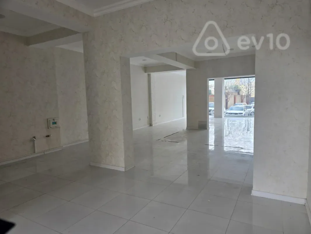 Kirayə verilir mənzil 150 m²