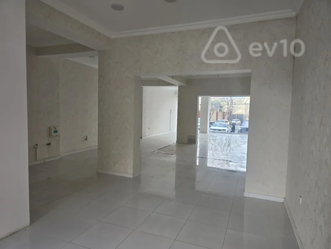Kirayə verilir mənzil 150 m²