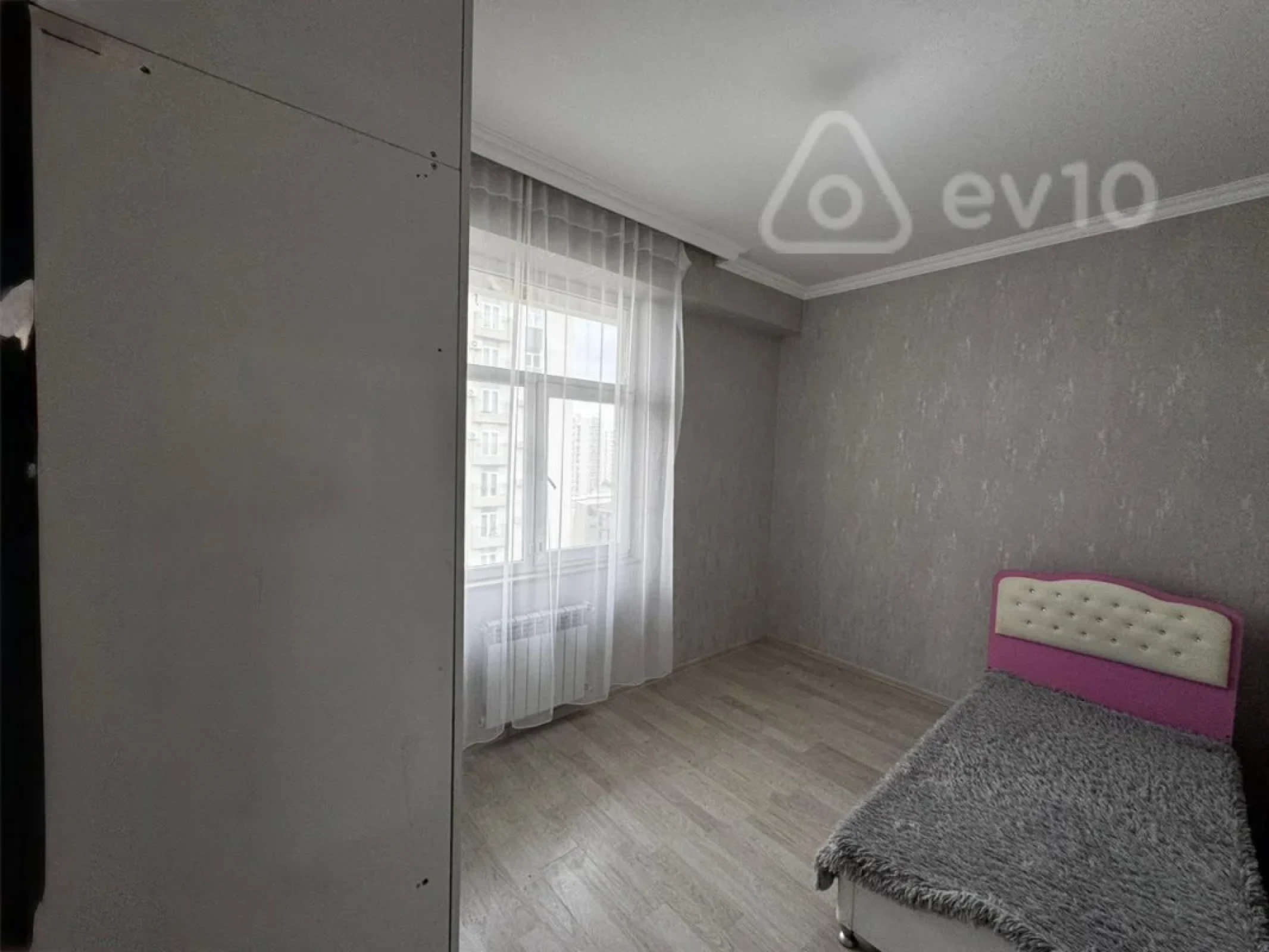 Kirayə verilir 3 otaqlı yeni tikili 83 m²