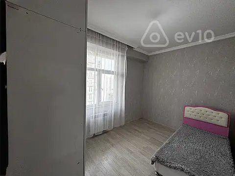 Kirayə verilir 3 otaqlı yeni tikili 83 m²