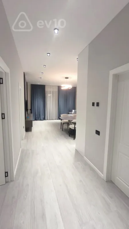 Satılır 3 otaqlı yeni tikili 91.9 m²