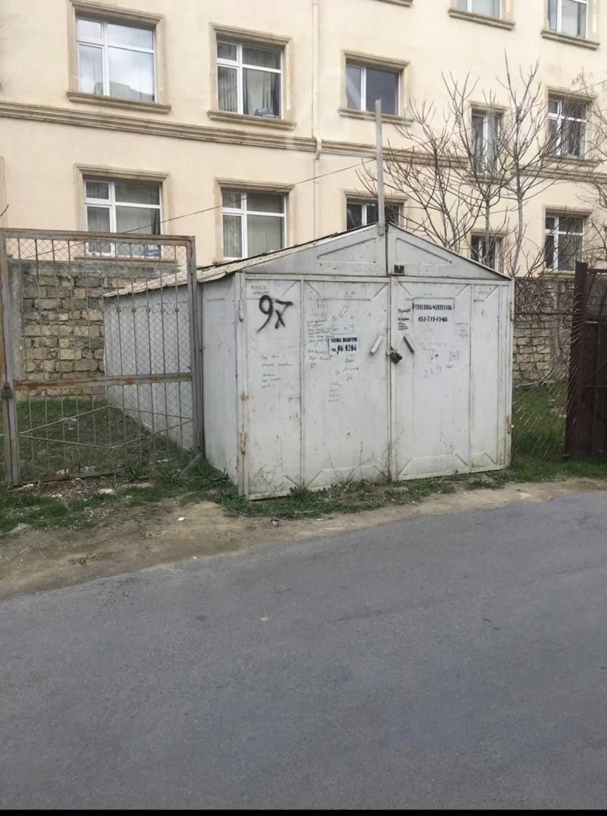 Satılır qaraj 17 m²