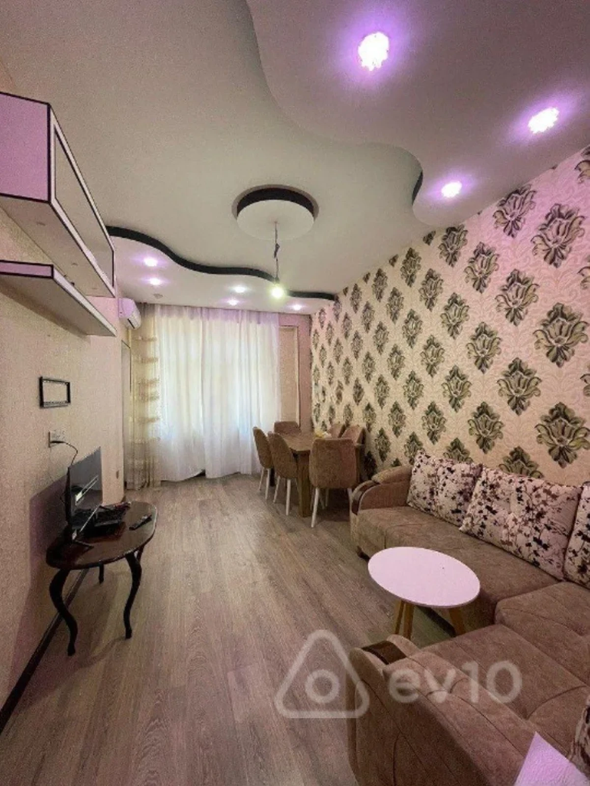 Satılır 2 otaqlı yeni tikili 60 m²