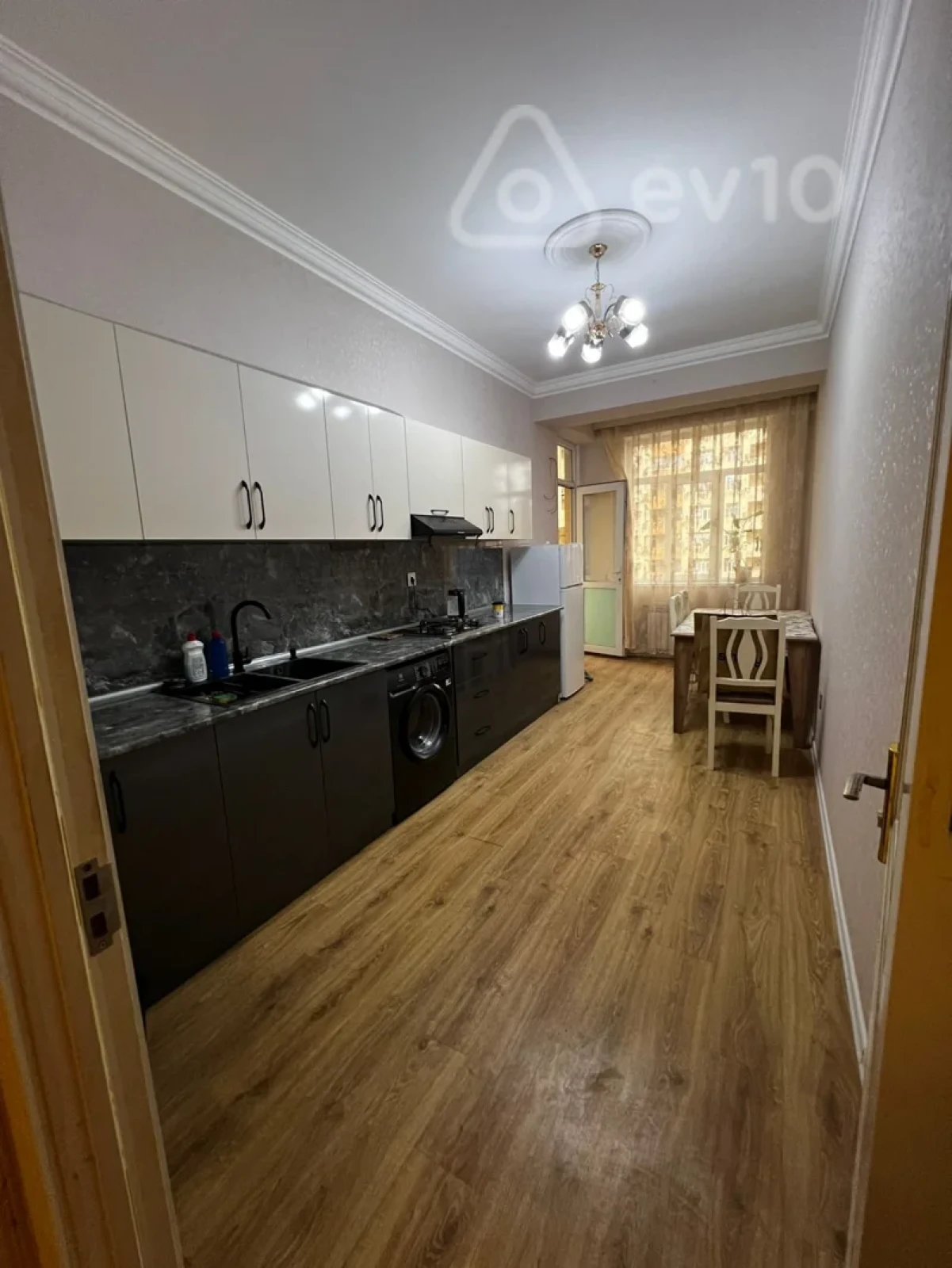 Kirayə verilir 2 otaqlı yeni tikili 100 m²