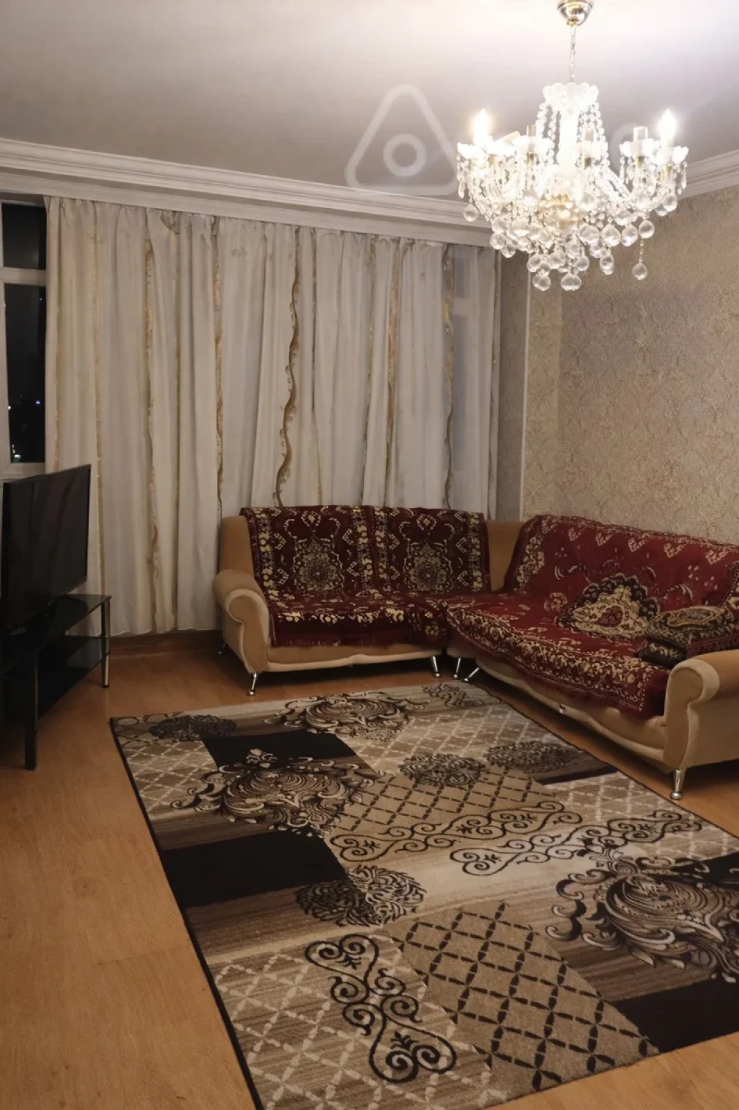 Kirayə verilir 4 otaqlı yeni tikili 120 m²