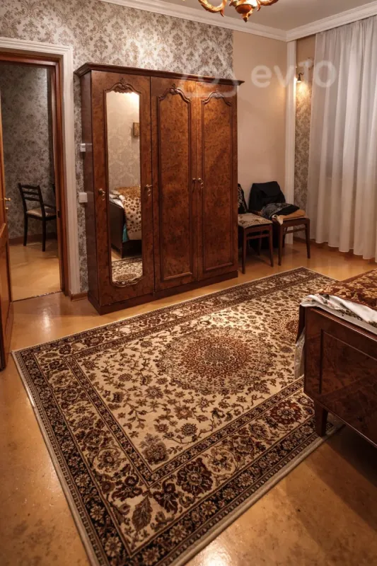 Kirayə verilir 4 otaqlı yeni tikili 120 m²