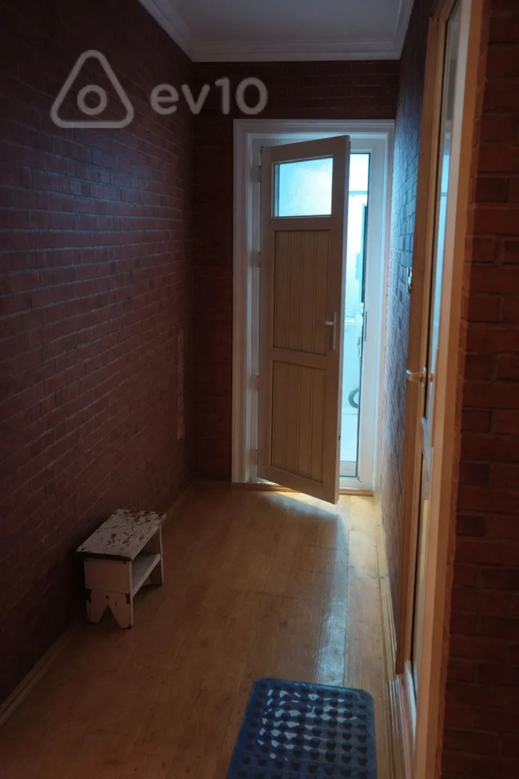 Kirayə verilir 4 otaqlı yeni tikili 120 m²