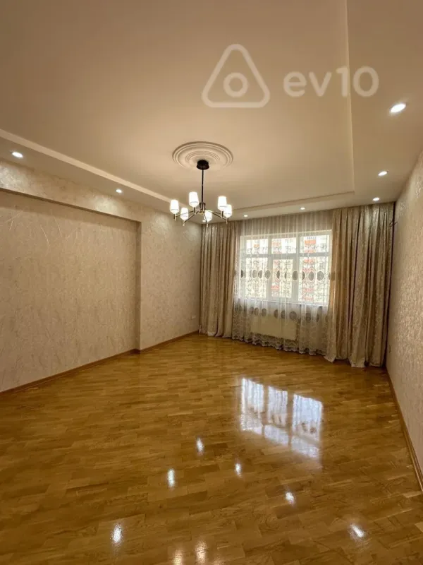 Satılır 3 otaqlı yeni tikili 85 m²