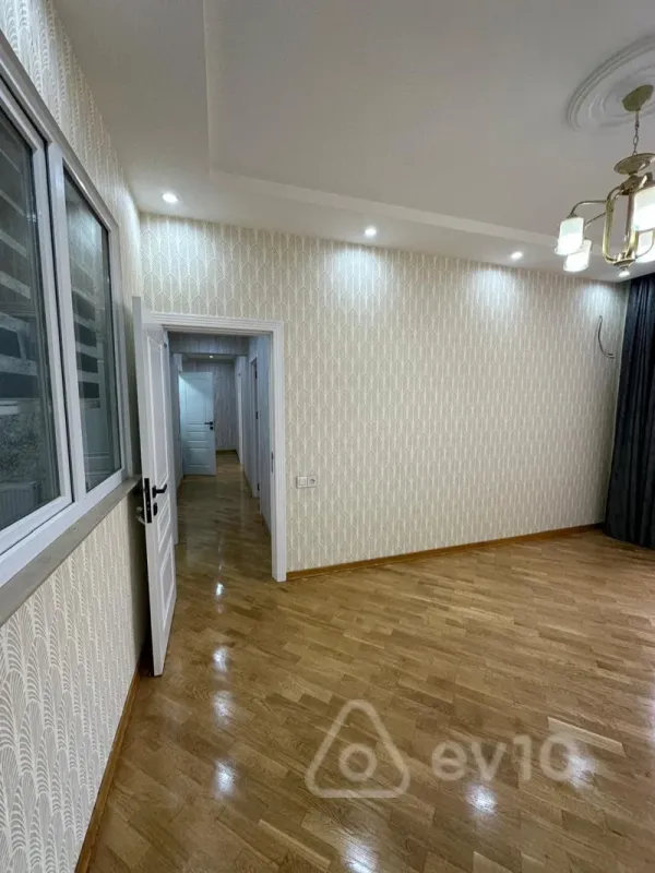 Satılır 3 otaqlı yeni tikili 85 m²