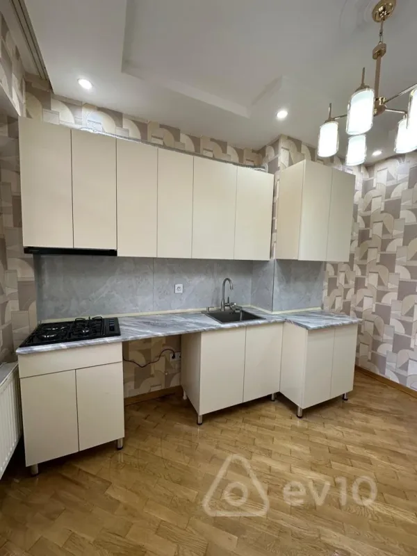 Satılır 3 otaqlı yeni tikili 85 m²