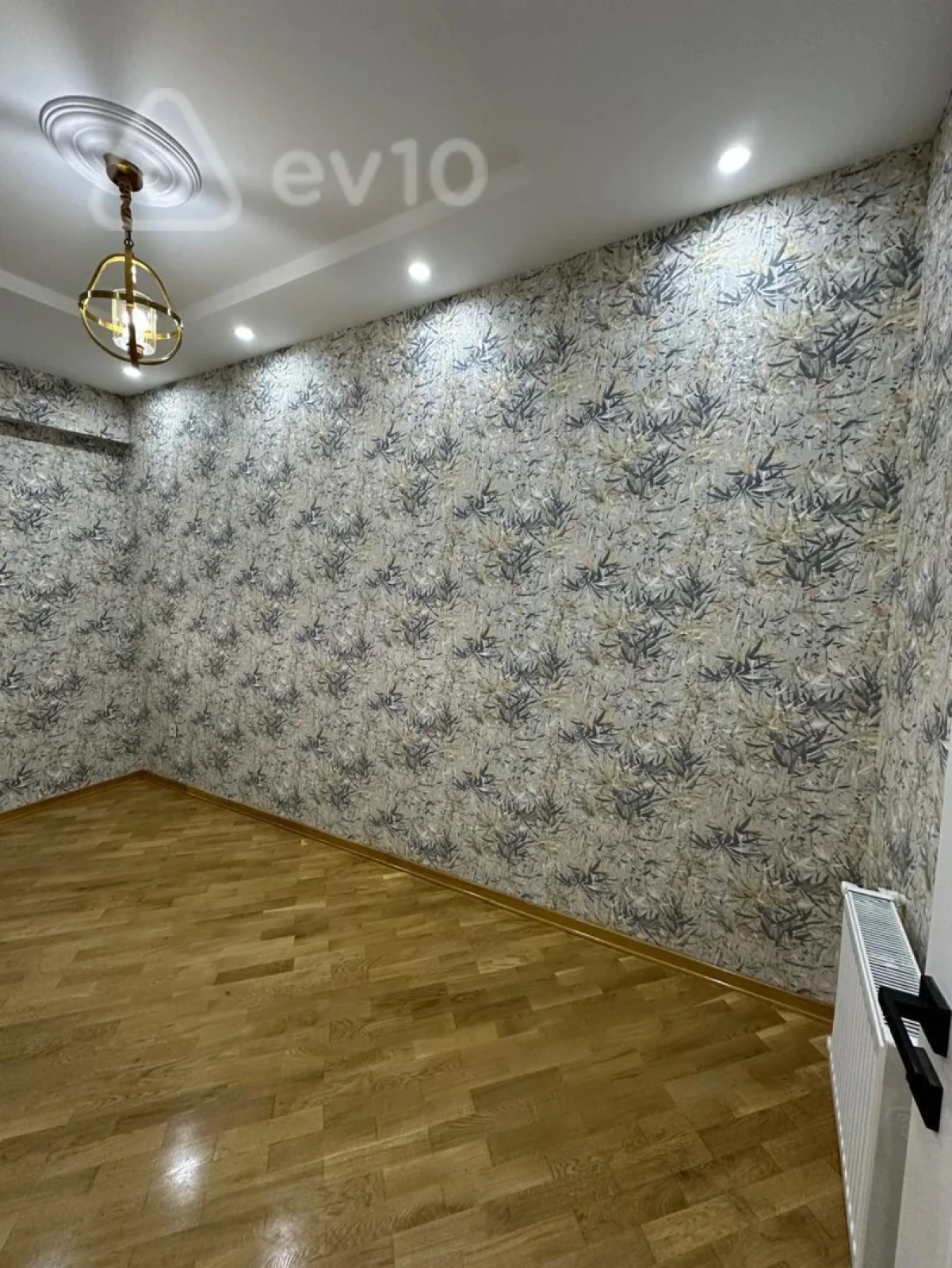 Satılır 3 otaqlı yeni tikili 85 m²