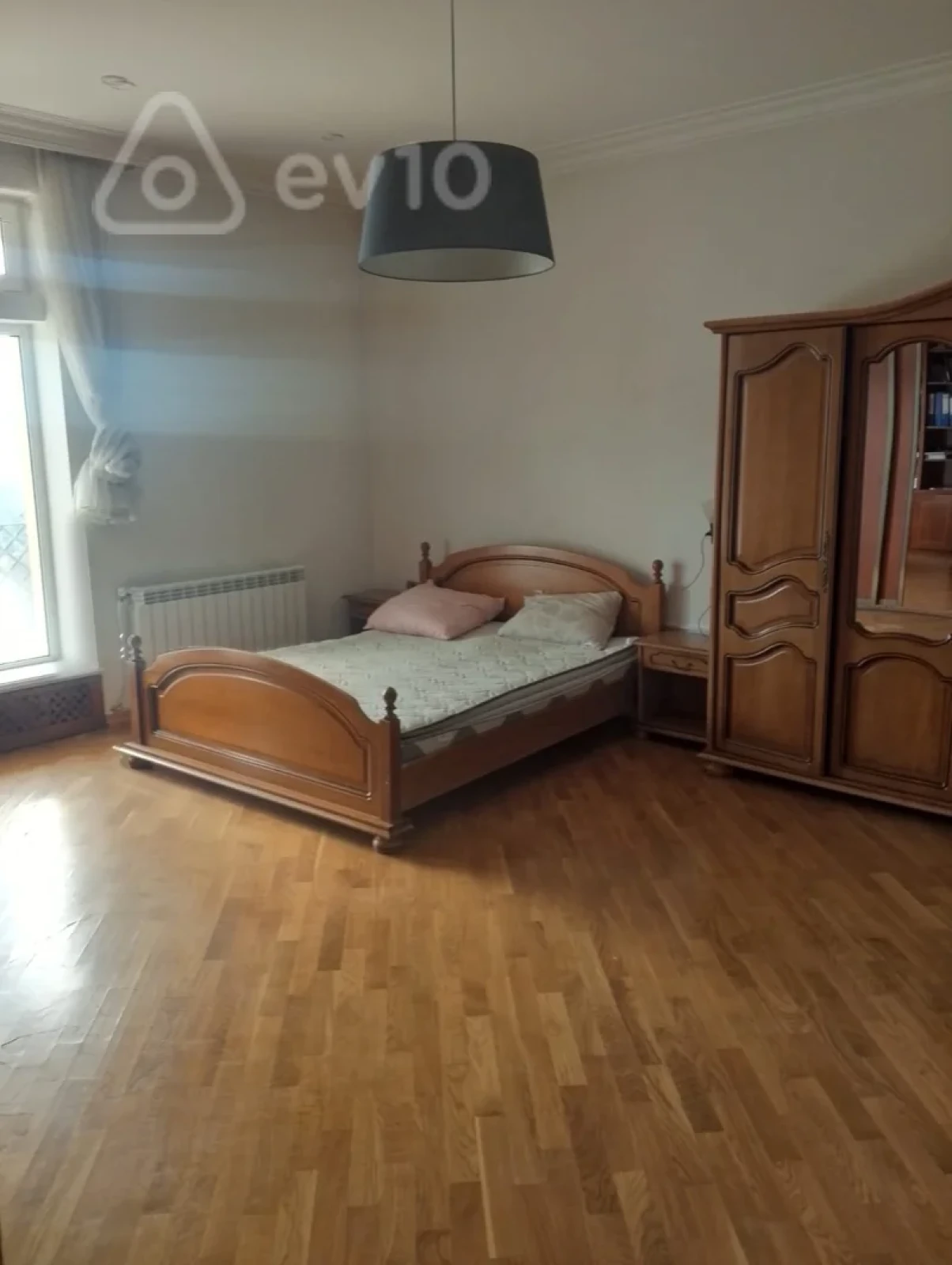 Kirayə verilir 6 otaqlı həyət evi 600 m²