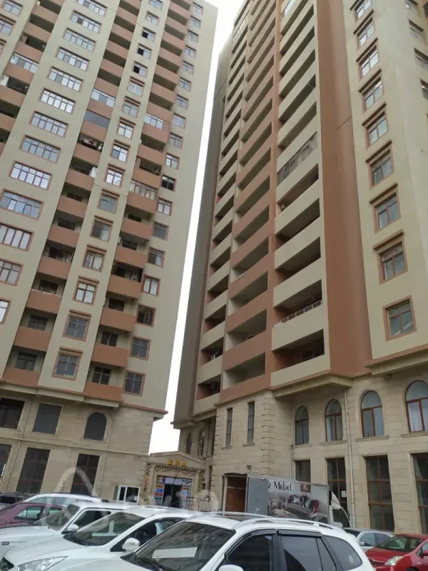 Satılır 3 otaqlı yeni tikili 145 m²
