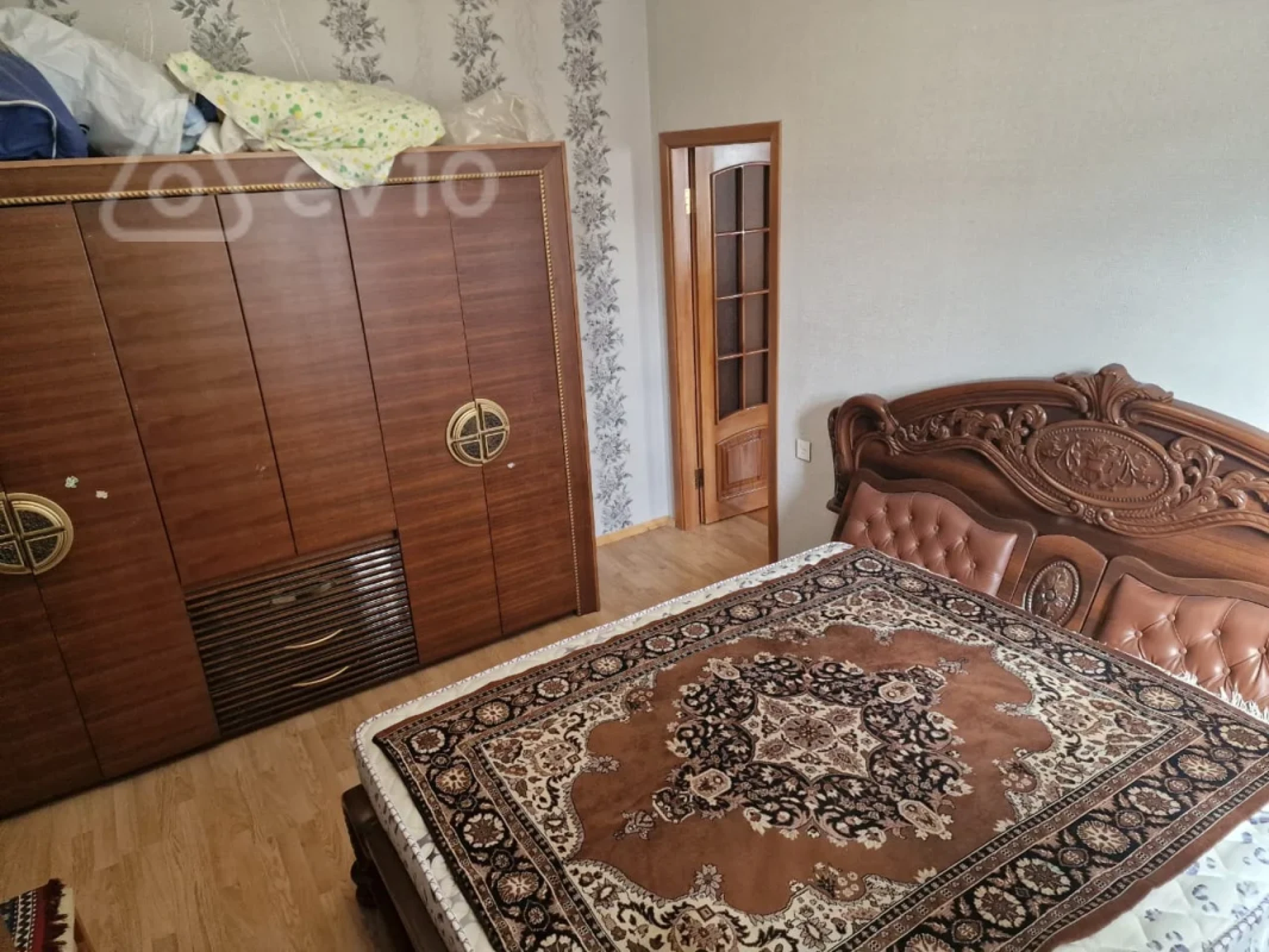 Kirayə verilir 6 otaqlı həyət evi 240 m²
