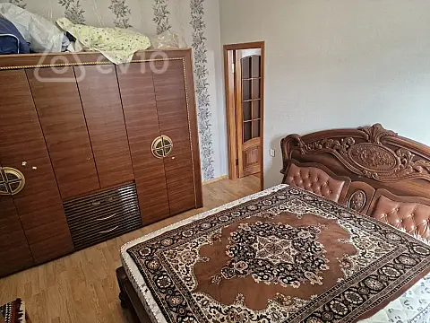 Kirayə verilir 6 otaqlı həyət evi 240 m²