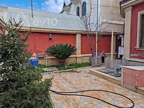 Kirayə verilir 6 otaqlı həyət evi 240 m²