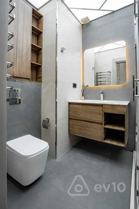 Kirayə verilir 3 otaqlı yeni tikili 120 m²