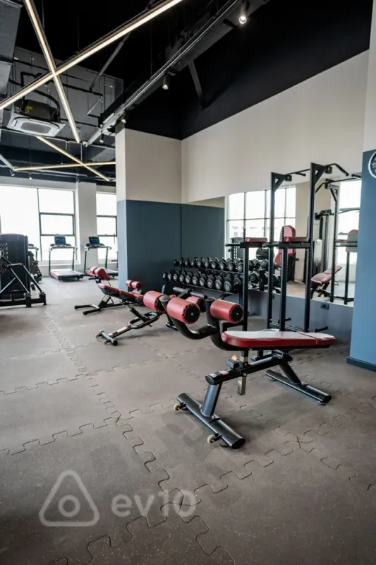 Kirayə verilir 3 otaqlı yeni tikili 120 m²