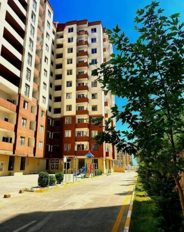 Satılır 3 otaqlı yeni tikili 135 m²