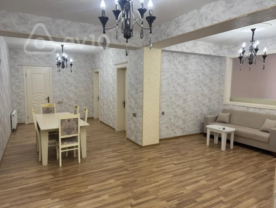 Satılır 2 otaqlı yeni tikili 106 m²