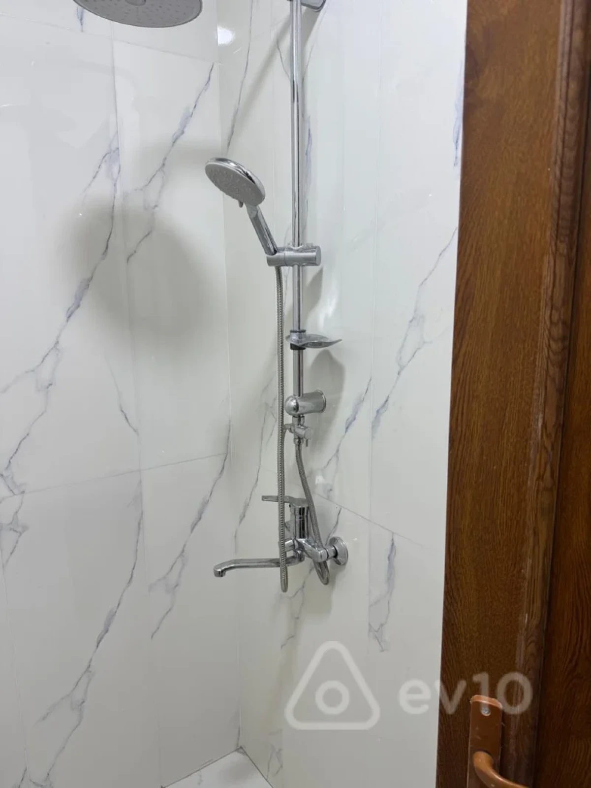 Satılır 2 otaqlı yeni tikili 106 m²