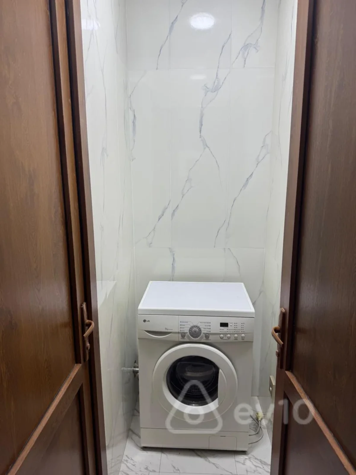 Satılır 2 otaqlı yeni tikili 106 m²