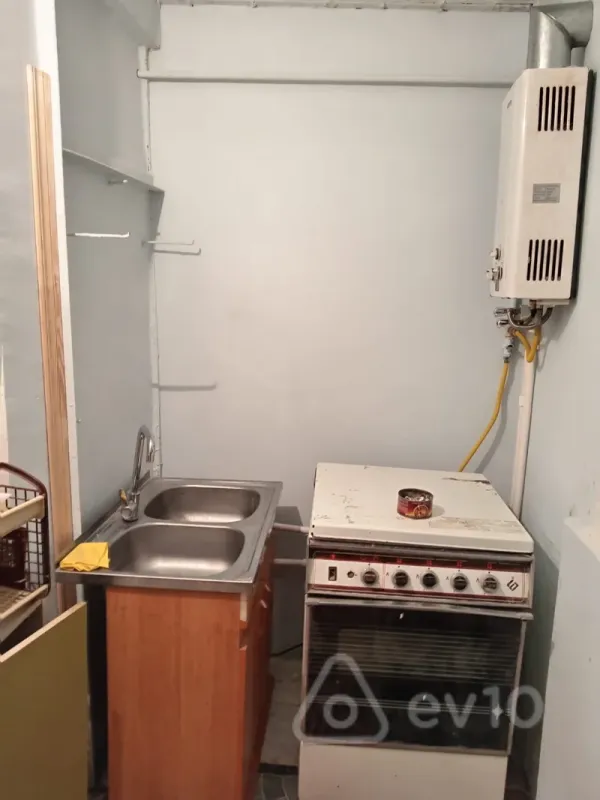 Kirayə verilir 1 otaqlı köhnə tikili 33 m²