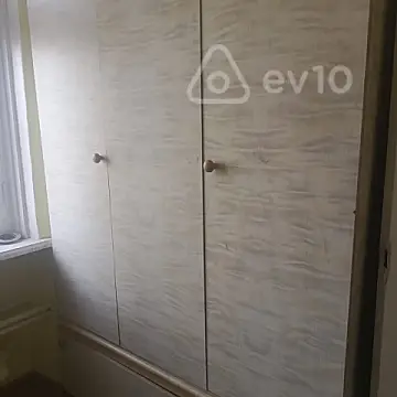 Kirayə verilir 1 otaqlı köhnə tikili 33 m²