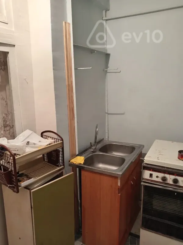 Kirayə verilir 1 otaqlı köhnə tikili 33 m²