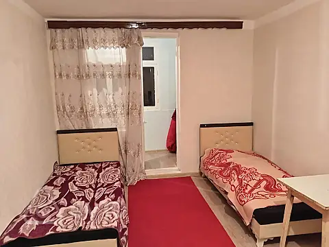 Kirayə verilir 1 otaqlı köhnə tikili 33 m²