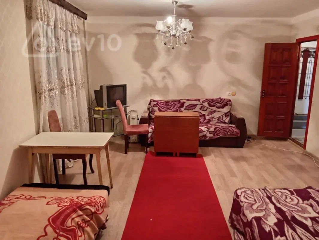 Kirayə verilir 1 otaqlı köhnə tikili 33 m²