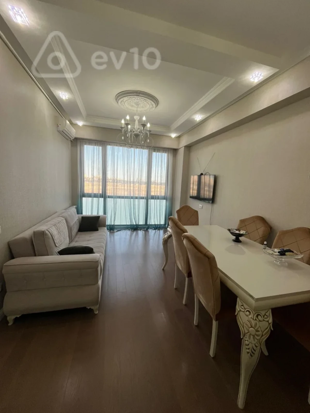 Kirayə verilir 2 otaqlı yeni tikili 60 m²