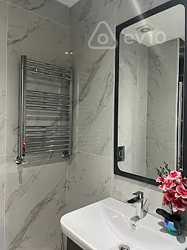 Kirayə verilir 2 otaqlı yeni tikili 60 m²