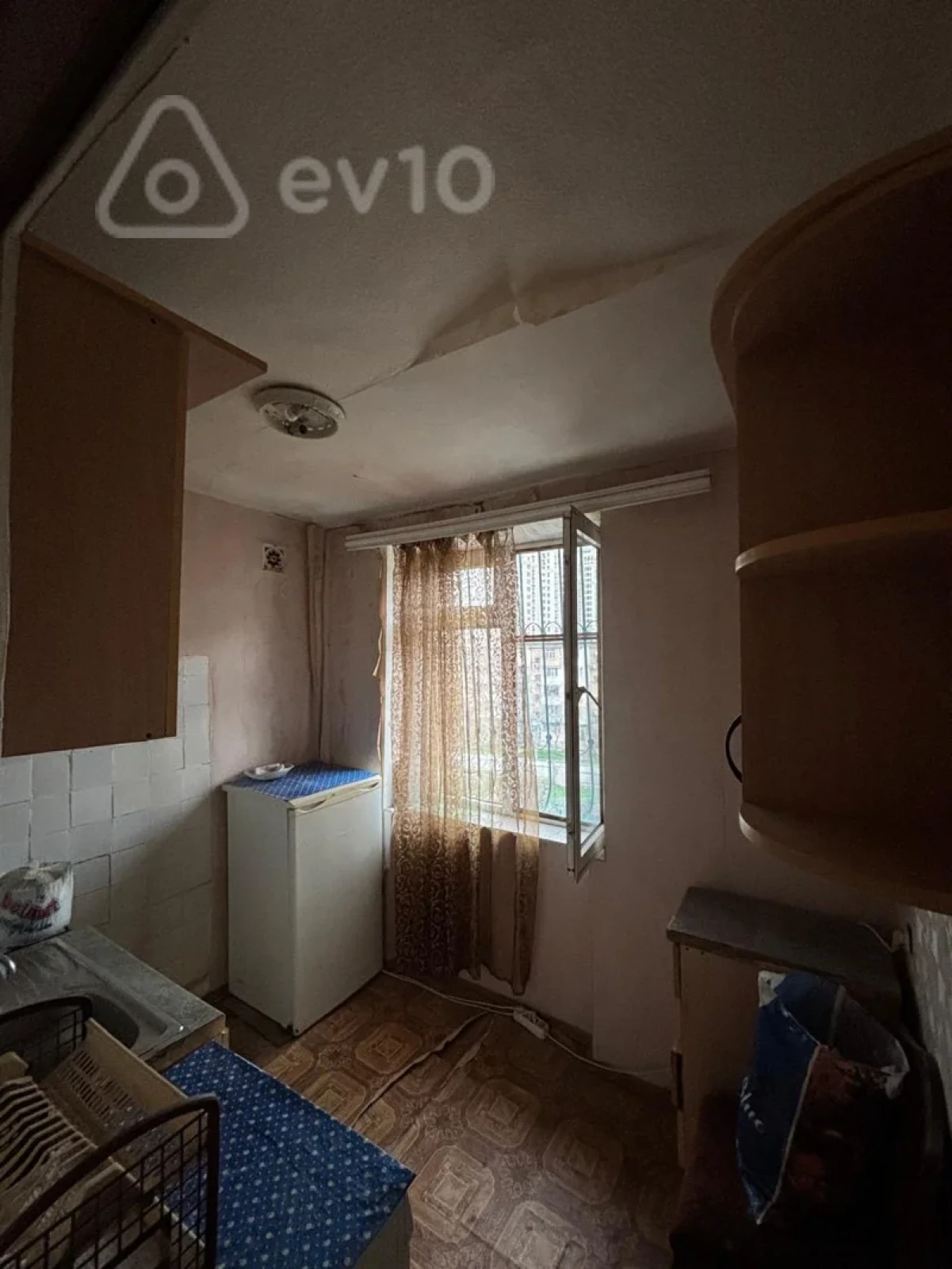 Kirayə verilir 2 otaqlı köhnə tikili 45 m²