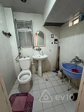 Kirayə verilir 1 otaqlı köhnə tikili 45 m²