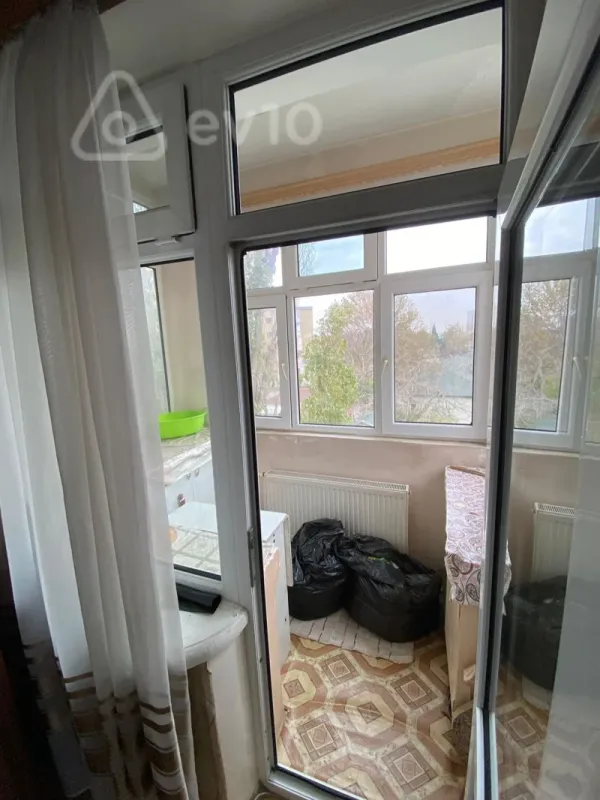 Kirayə verilir 1 otaqlı köhnə tikili 45 m²