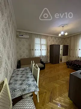 Kirayə verilir 1 otaqlı köhnə tikili 45 m² — Bakı, Nərimanov 1 otaq 45.00 m²