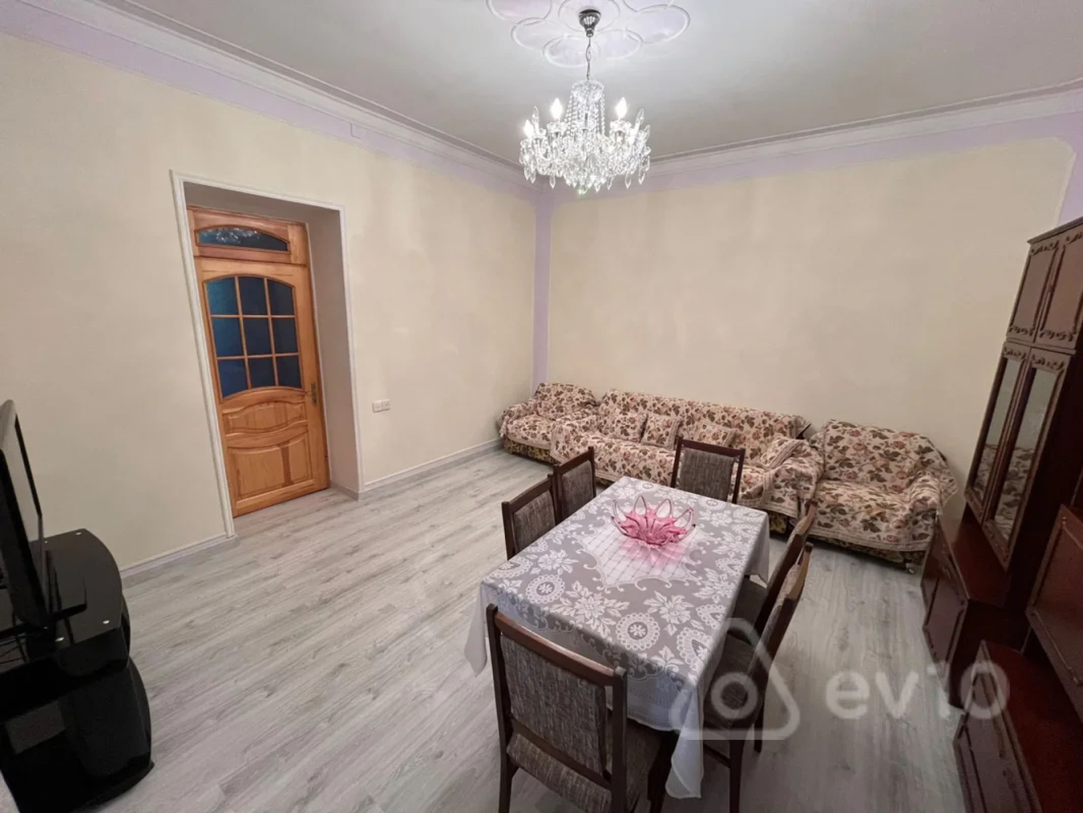 Kirayə verilir 3 otaqlı köhnə tikili 80 m²