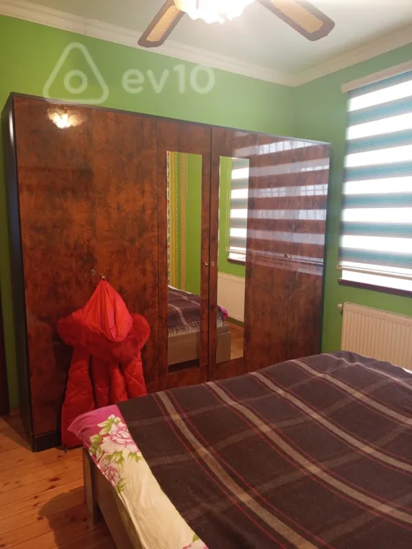 Kirayə verilir 3 otaqlı həyət evi 100 m²