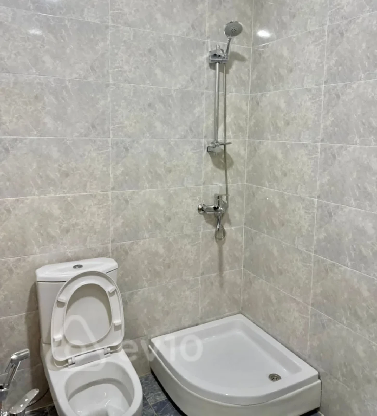 Kirayə verilir 4 otaqlı yeni tikili 90 m²