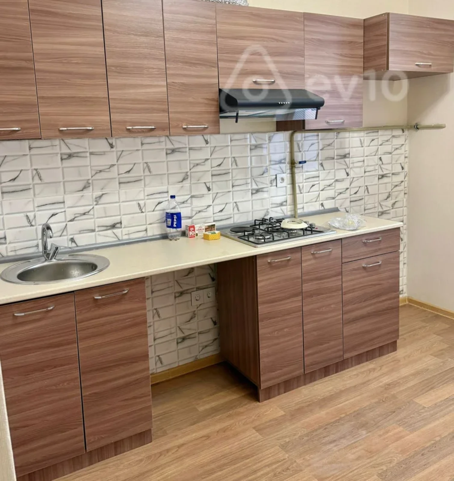 Kirayə verilir 4 otaqlı yeni tikili 90 m²