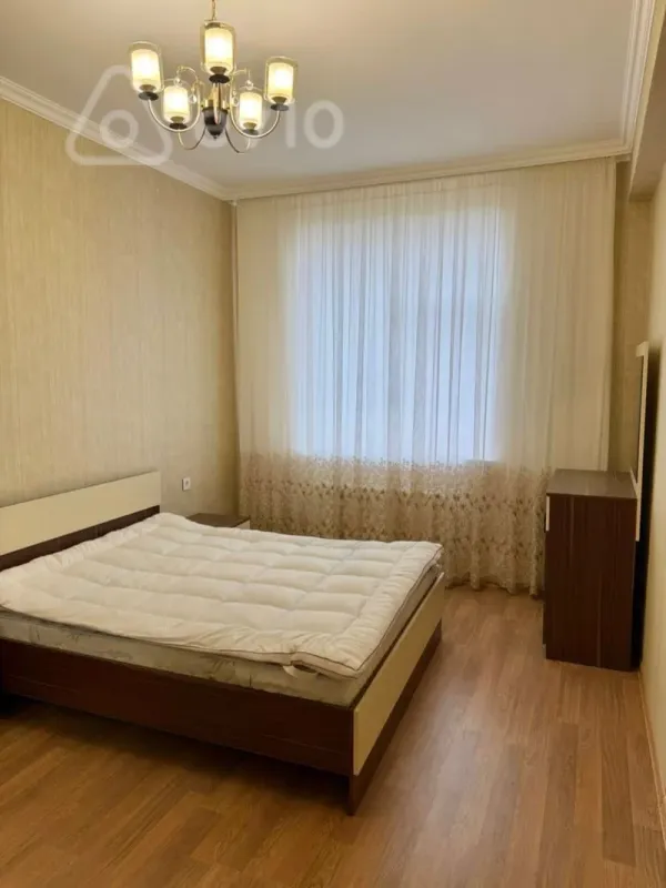 Kirayə verilir 4 otaqlı yeni tikili 90 m²