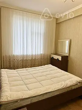 Kirayə verilir 4 otaqlı yeni tikili 90 m²