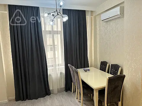 Kirayə verilir 2 otaqlı yeni tikili 110 m²