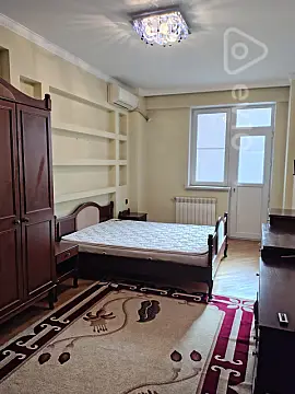 Kirayə verilir 2 otaqlı yeni tikili 81 m²