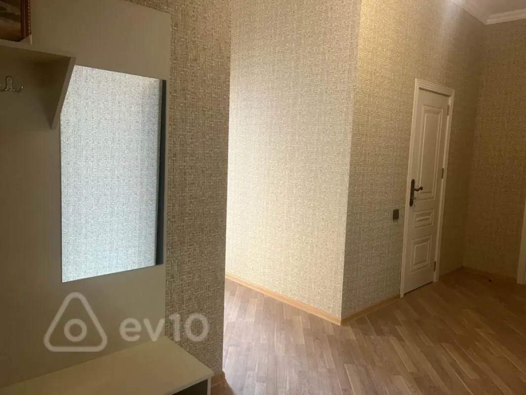 Kirayə verilir 1 otaqlı yeni tikili 60 m²